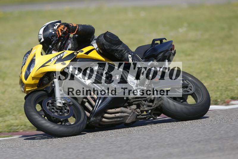 /10 20.04.2026  Pluess Moto Sport ADR/Freies Fahren/88